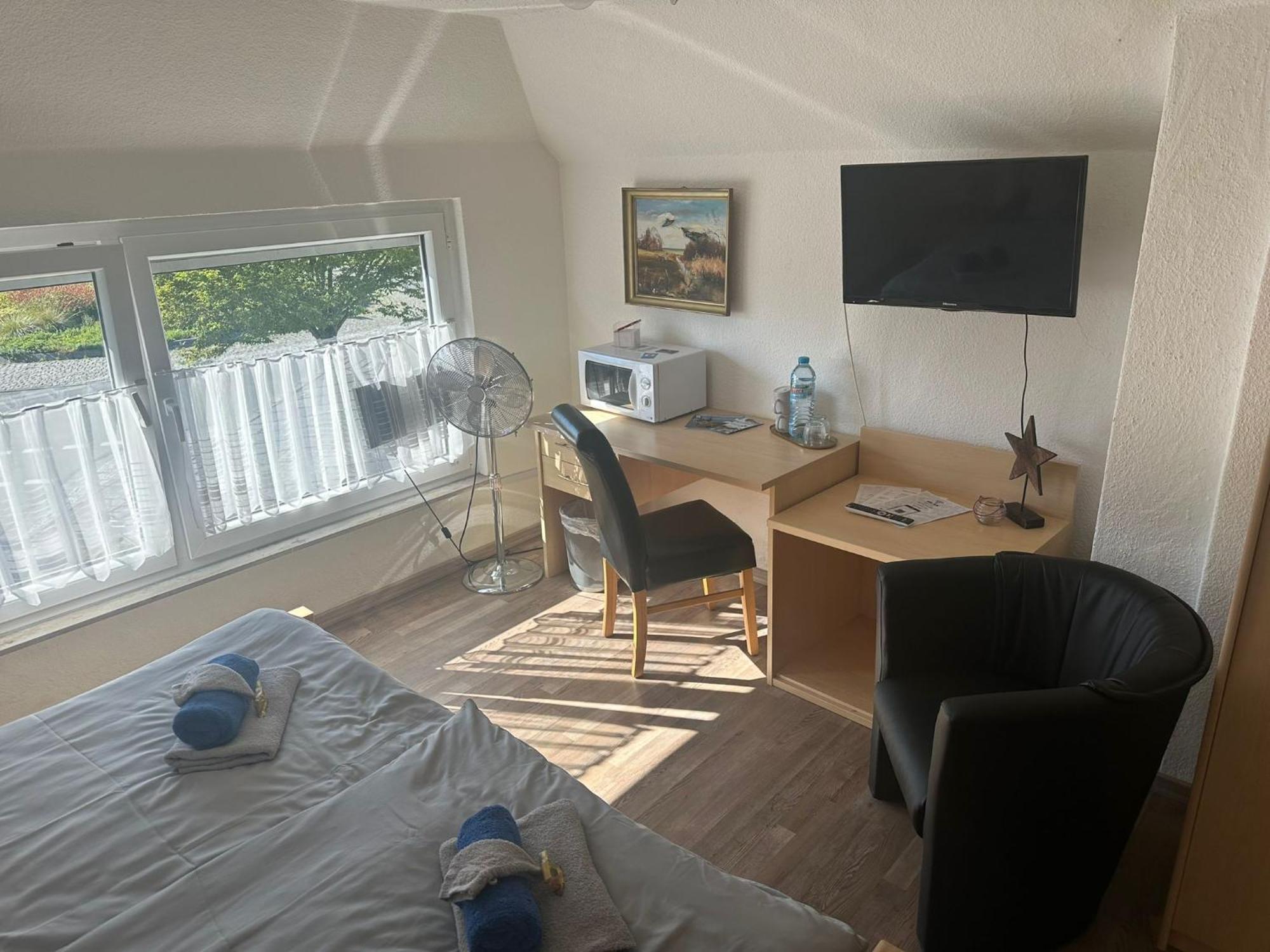 Zentrale Doppelbettzimmer Nordenham Exteriér fotografie
