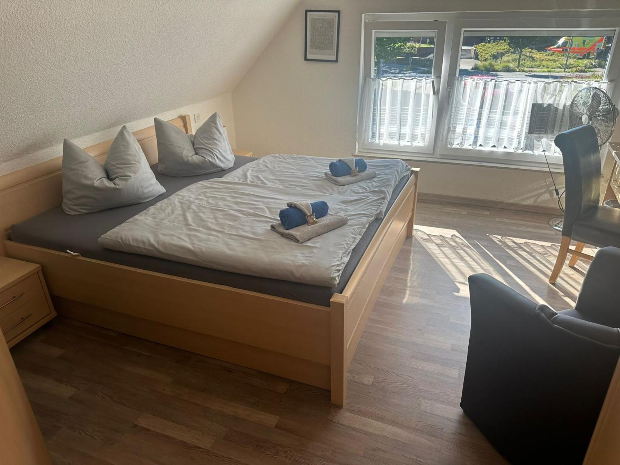 Zentrale Doppelbettzimmer Nordenham Exteriér fotografie